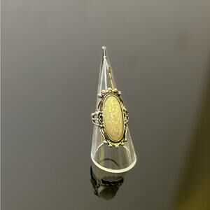 ✨ Vintage-Style Opal Glow Ring – Ornate Oval Statement Piece ✨